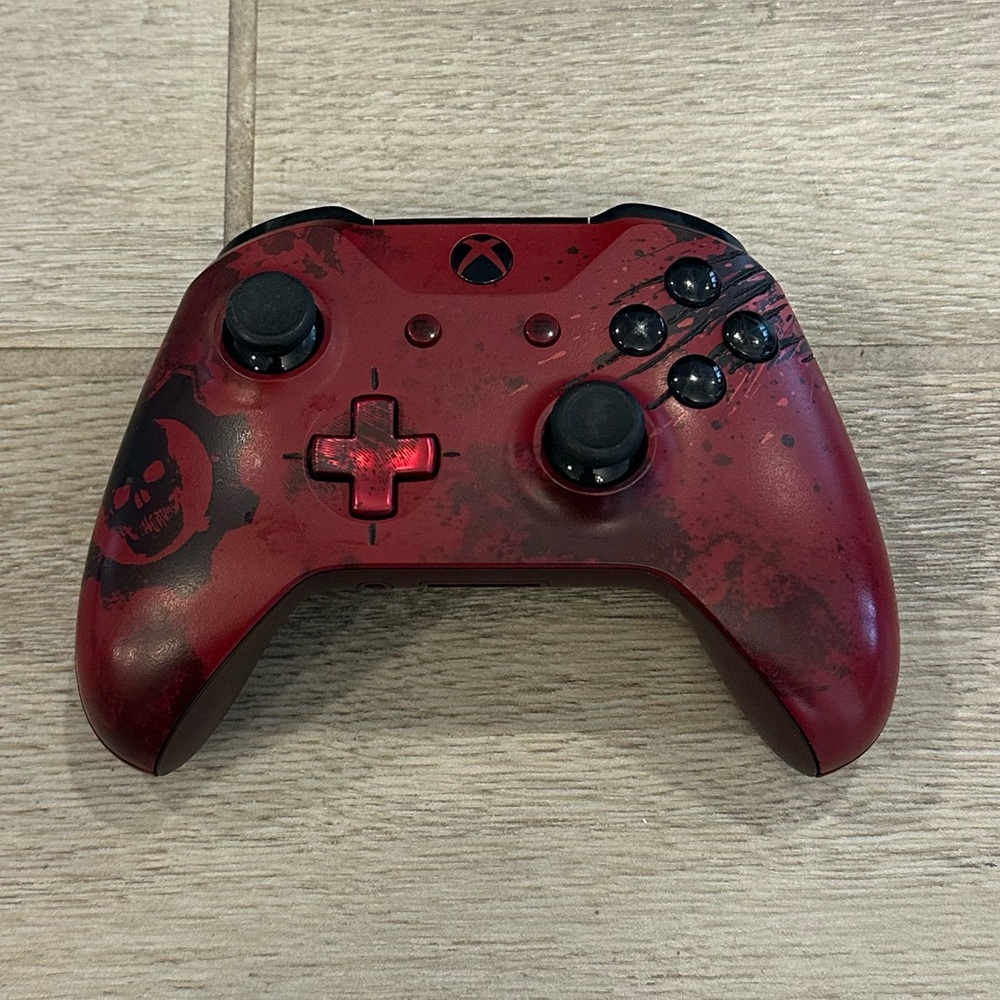 XBOX One Gears Of War 4 Limited Edition Crimson Omen Wireless Controller